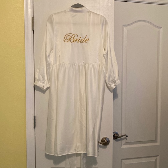 Bride Wrap Mid Length Robe - Picture 1 of 6